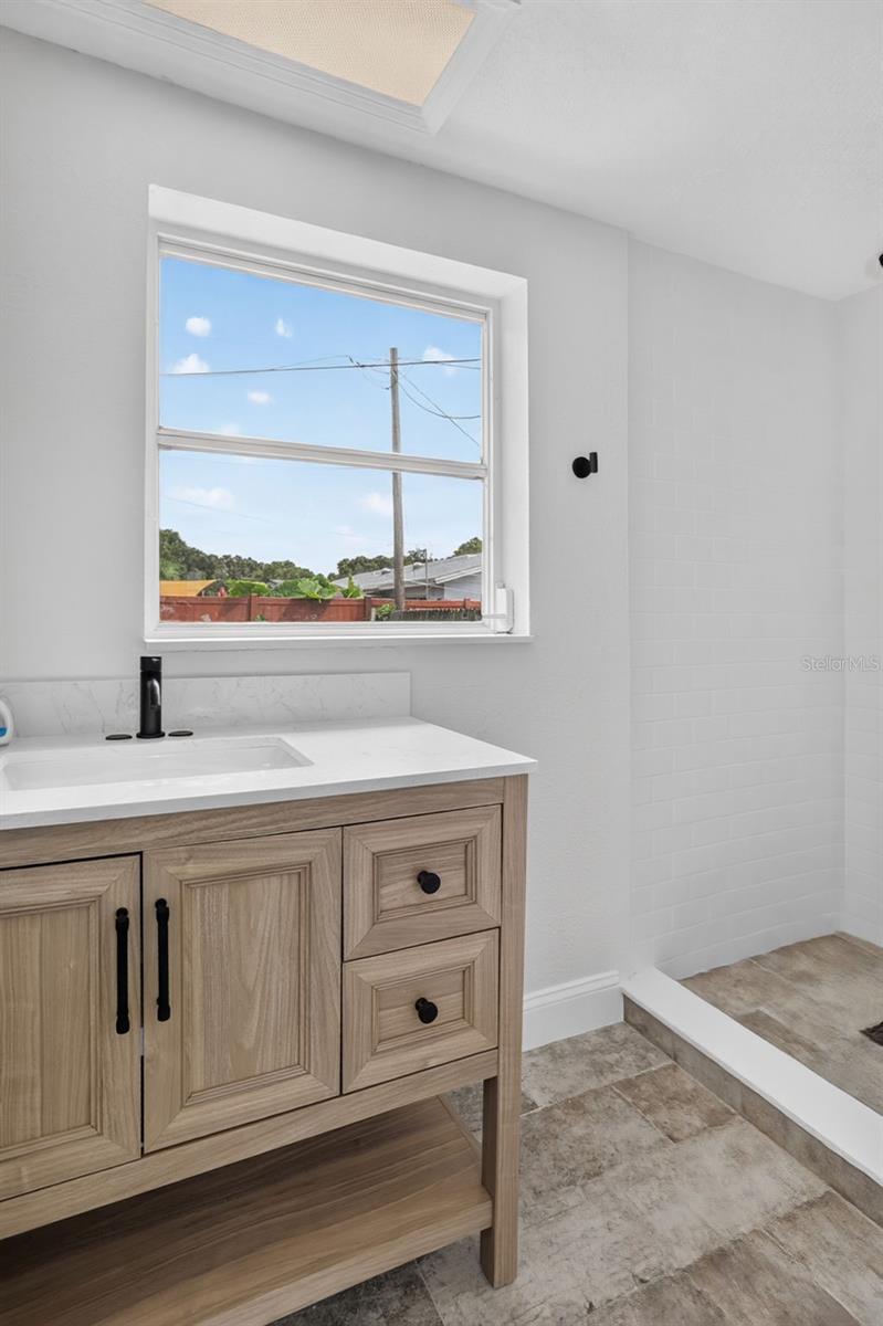 405 CHESTNUT AVE — photo 11