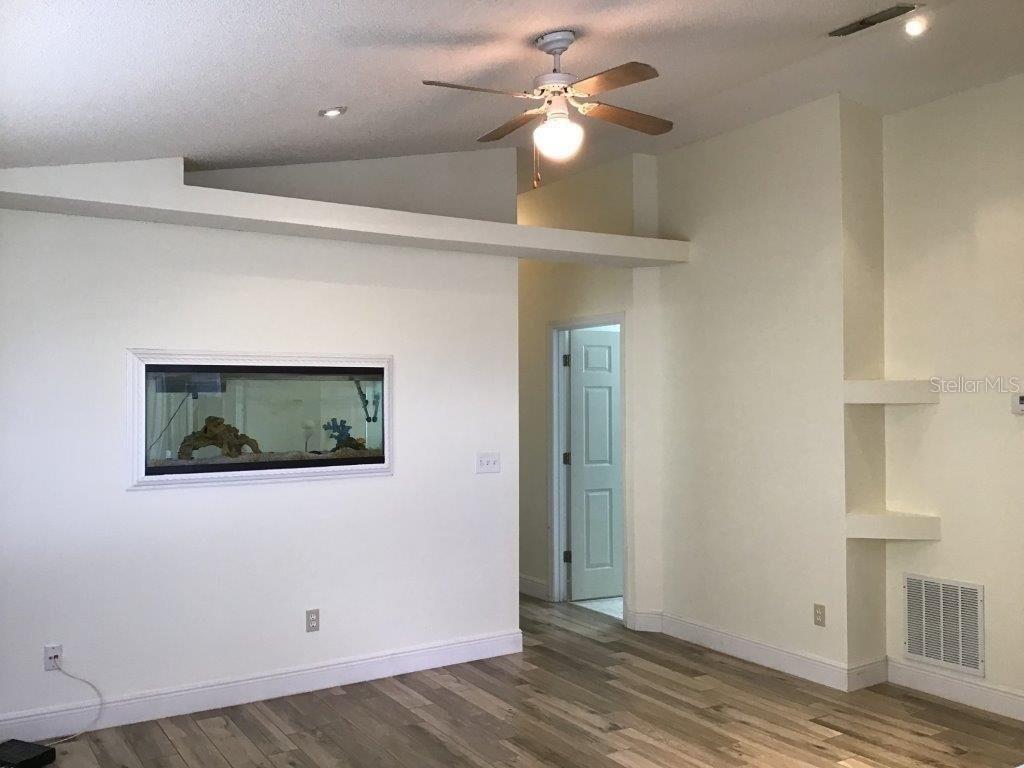 176 DAHLIA VILLAGE CIR #96 — photo 3