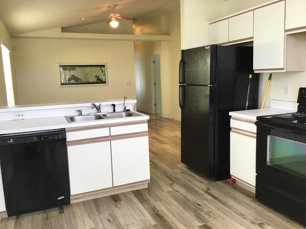 176 DAHLIA VILLAGE CIR #96 — photo 5
