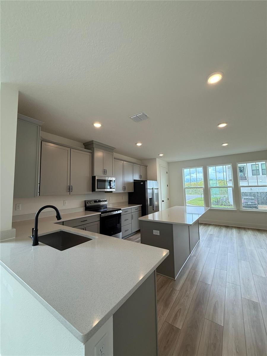 15027 GROVESIDE RD — photo 11