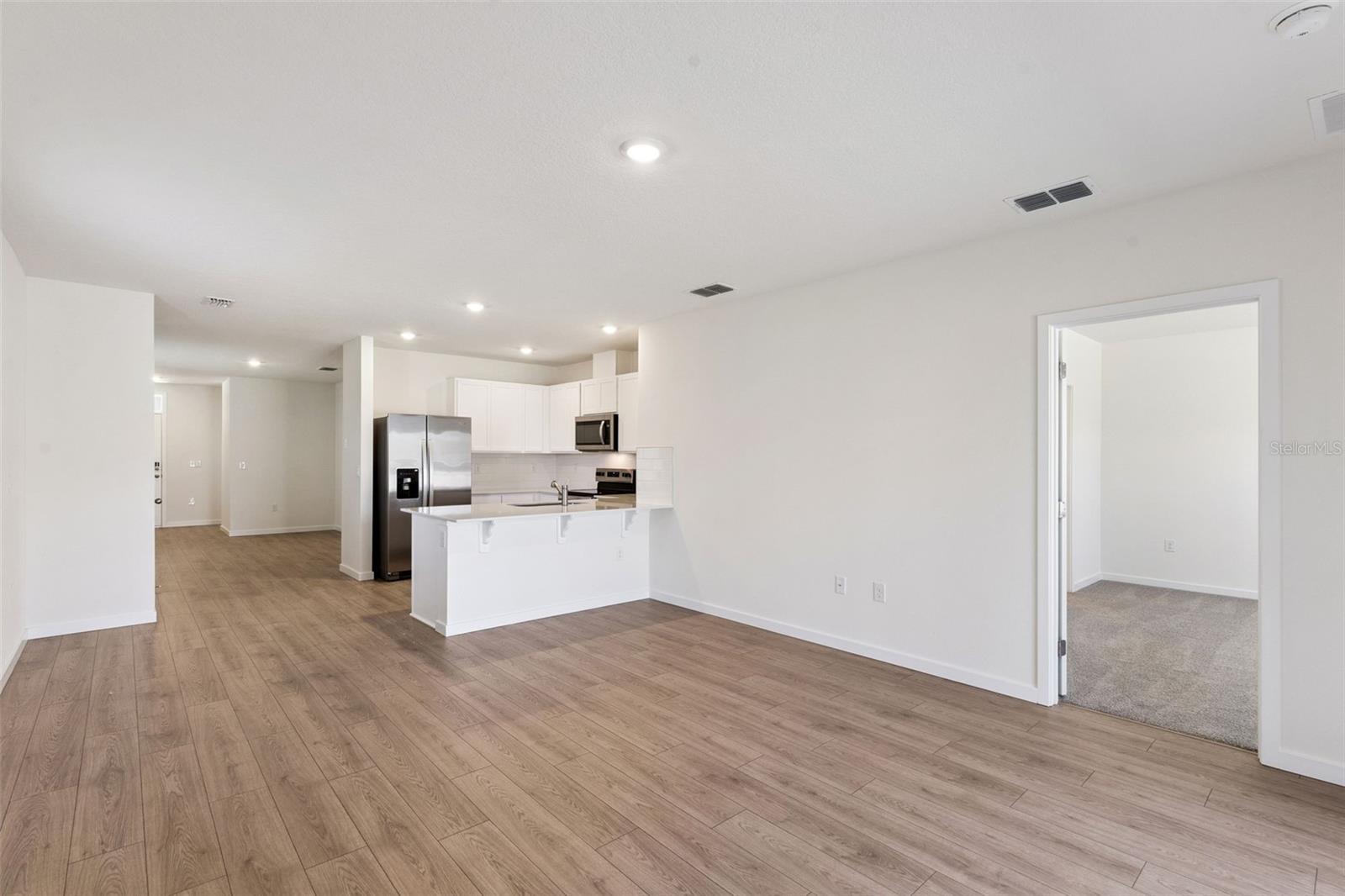 3333 SPINEYWOOD DR — photo 9