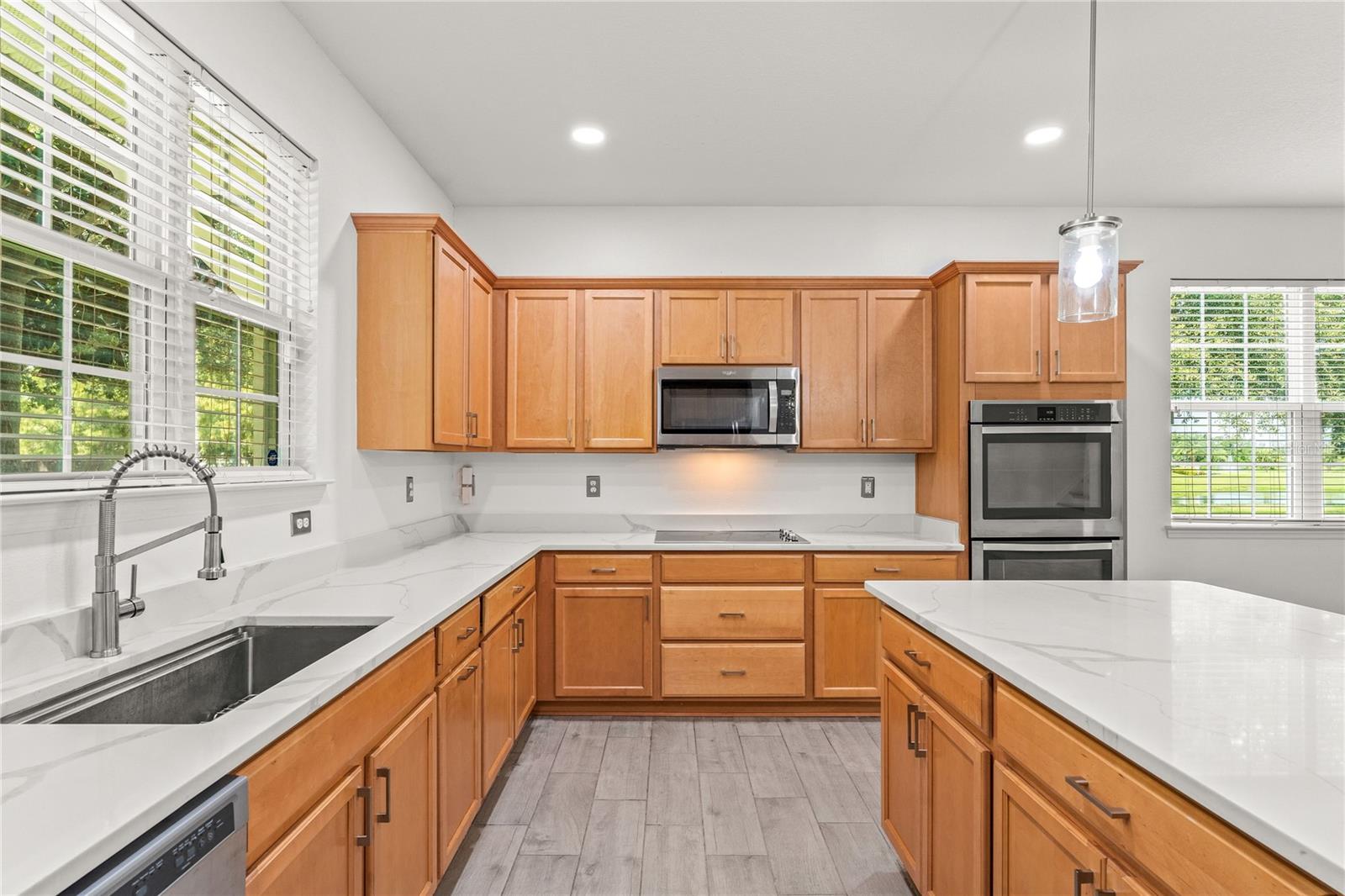 13701 BECKMAN DR — photo 5
