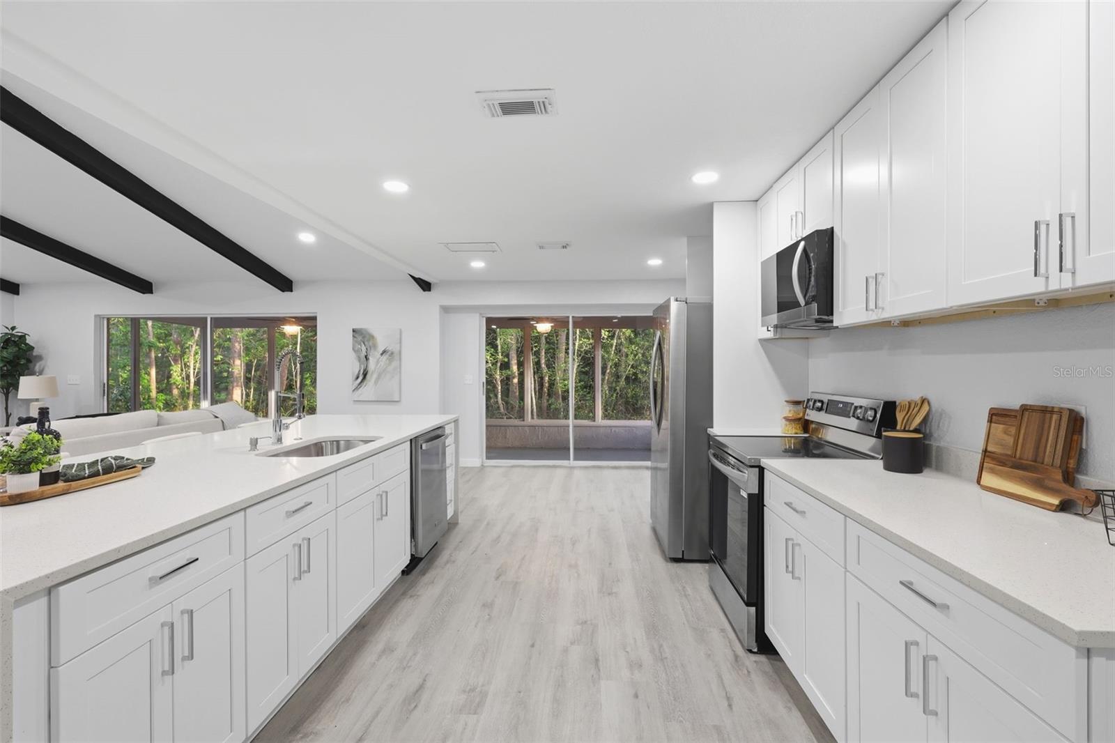 300 E SWEETWATER CREEK DR — photo 6