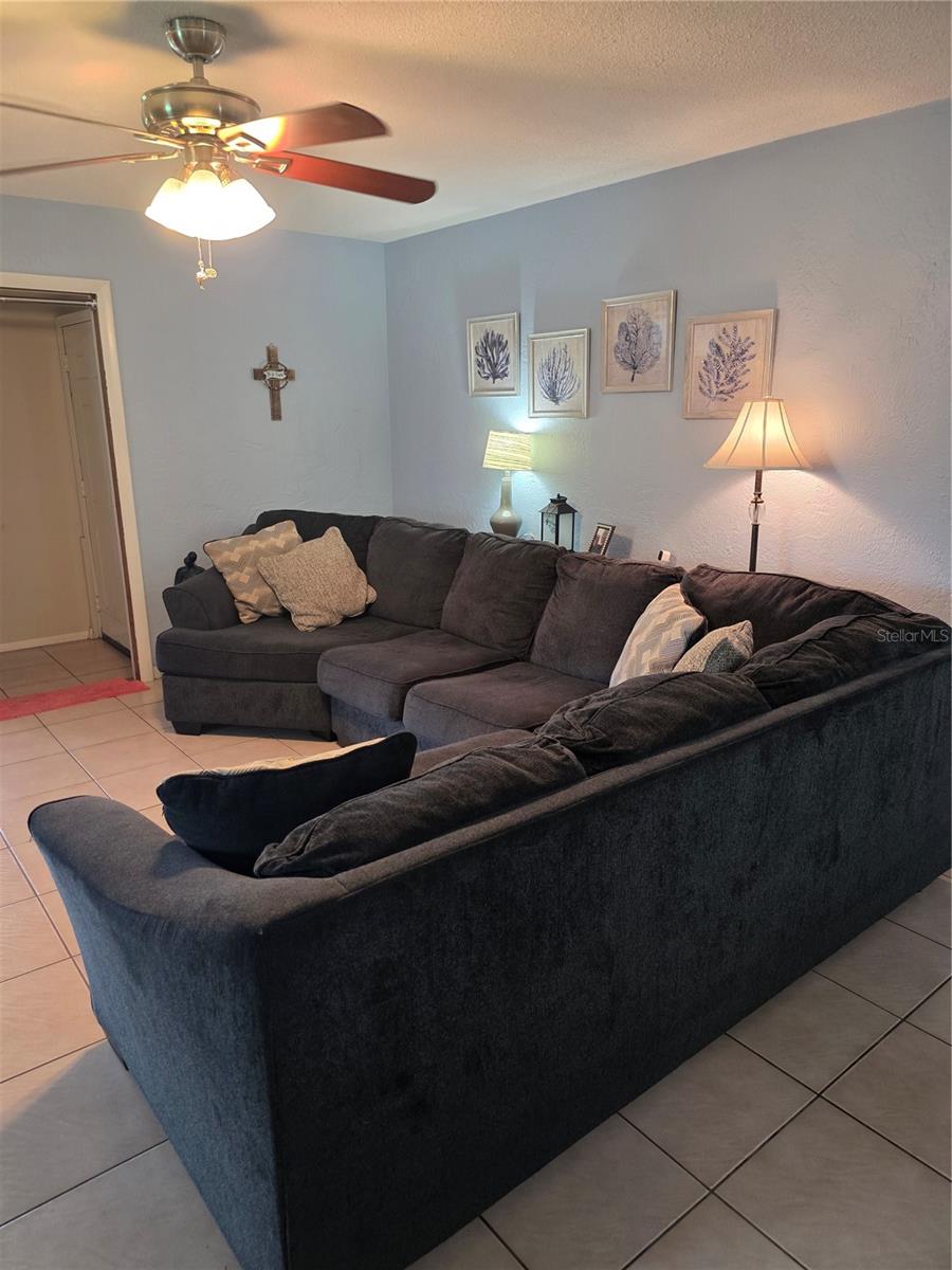 1535 URBANA AVENUE — photo 12
