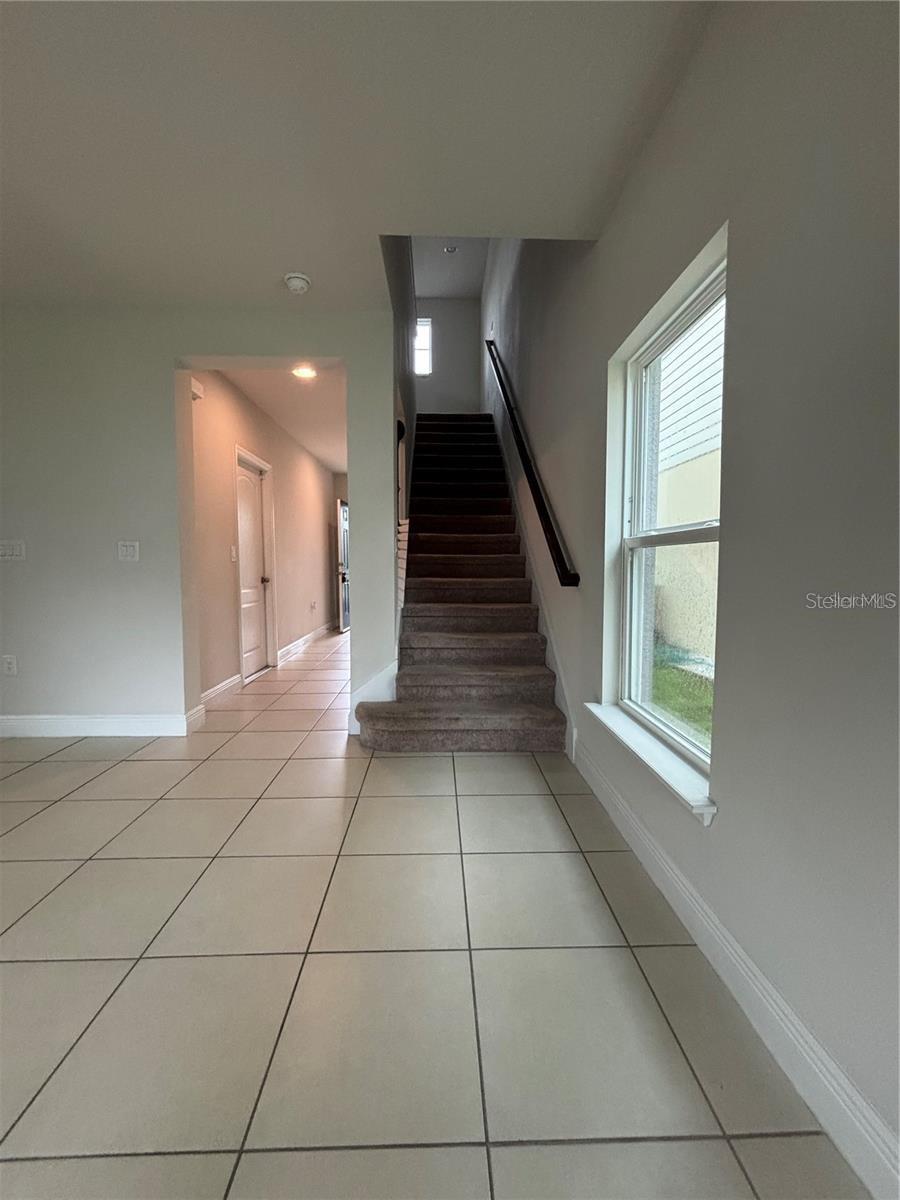 4420 SILVER CREEK ST — photo 8