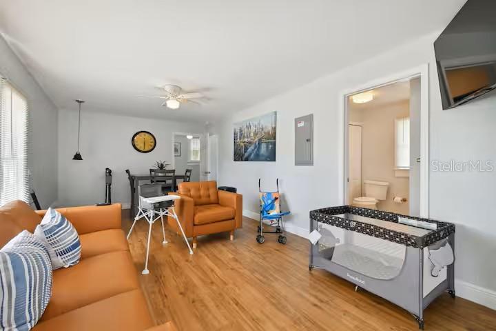 1501 WOODWARD ST — photo 2