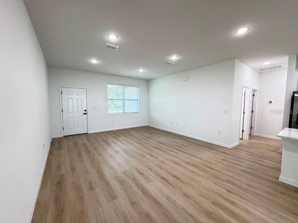 10020 N DELTONA BLVD — photo 11