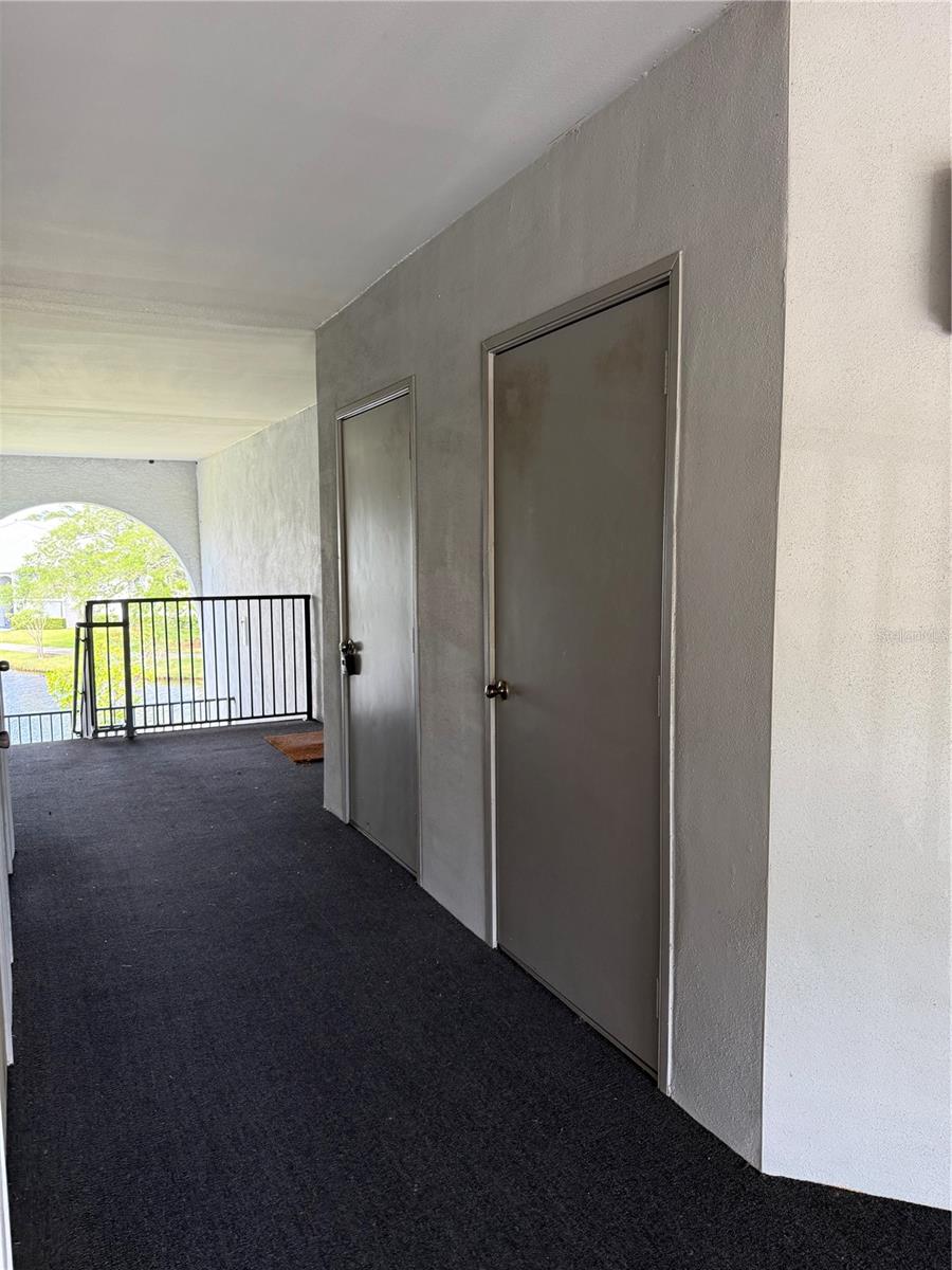 1134 S PINE RIDGE CIR #1134 — photo 4