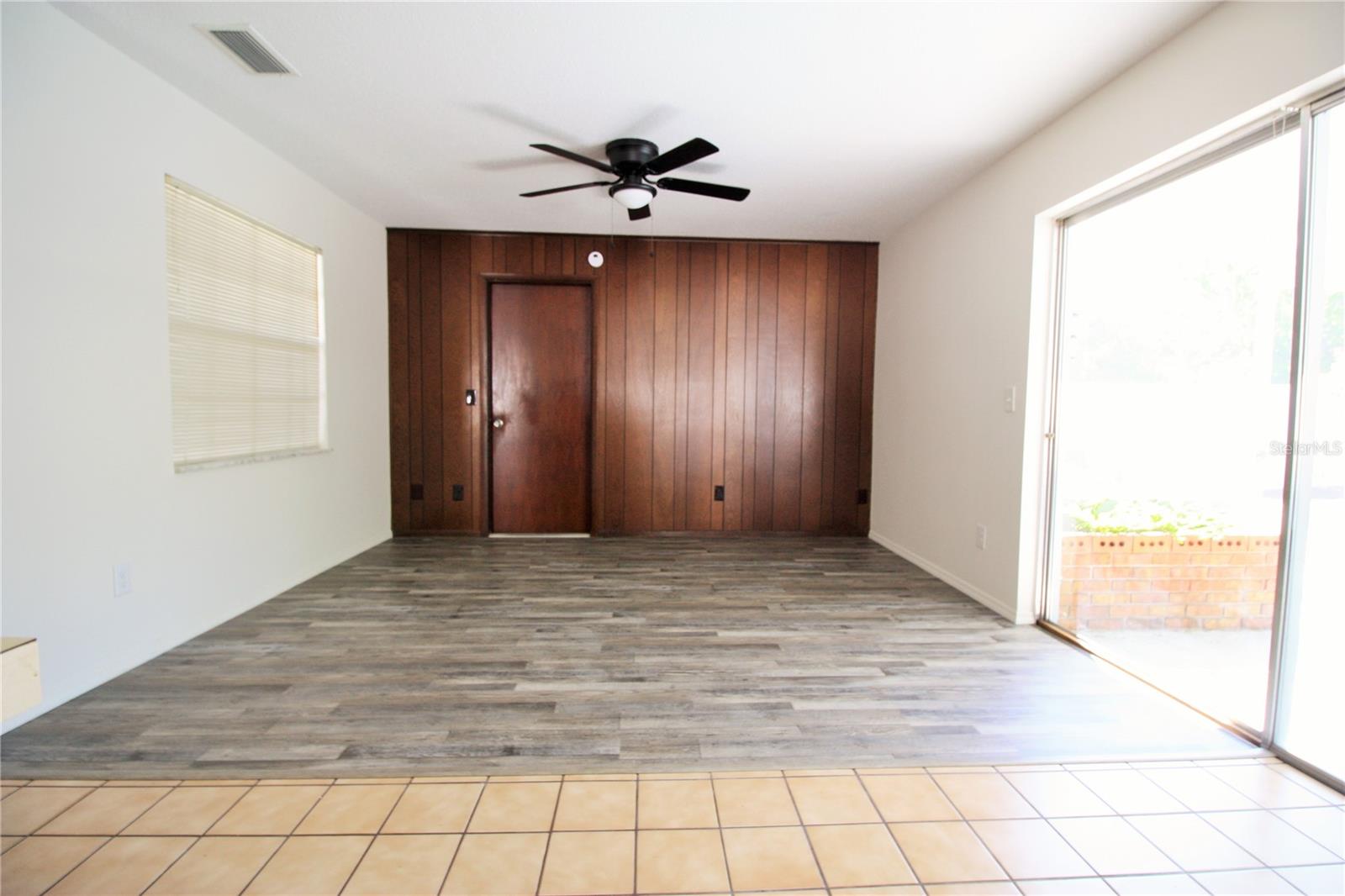 390 LILAC RD — photo 7