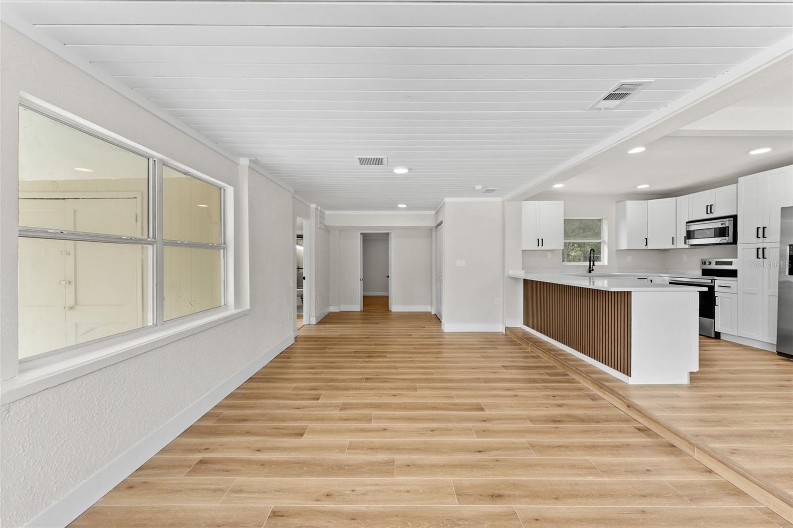 1218 CRESCENT ST — photo 12