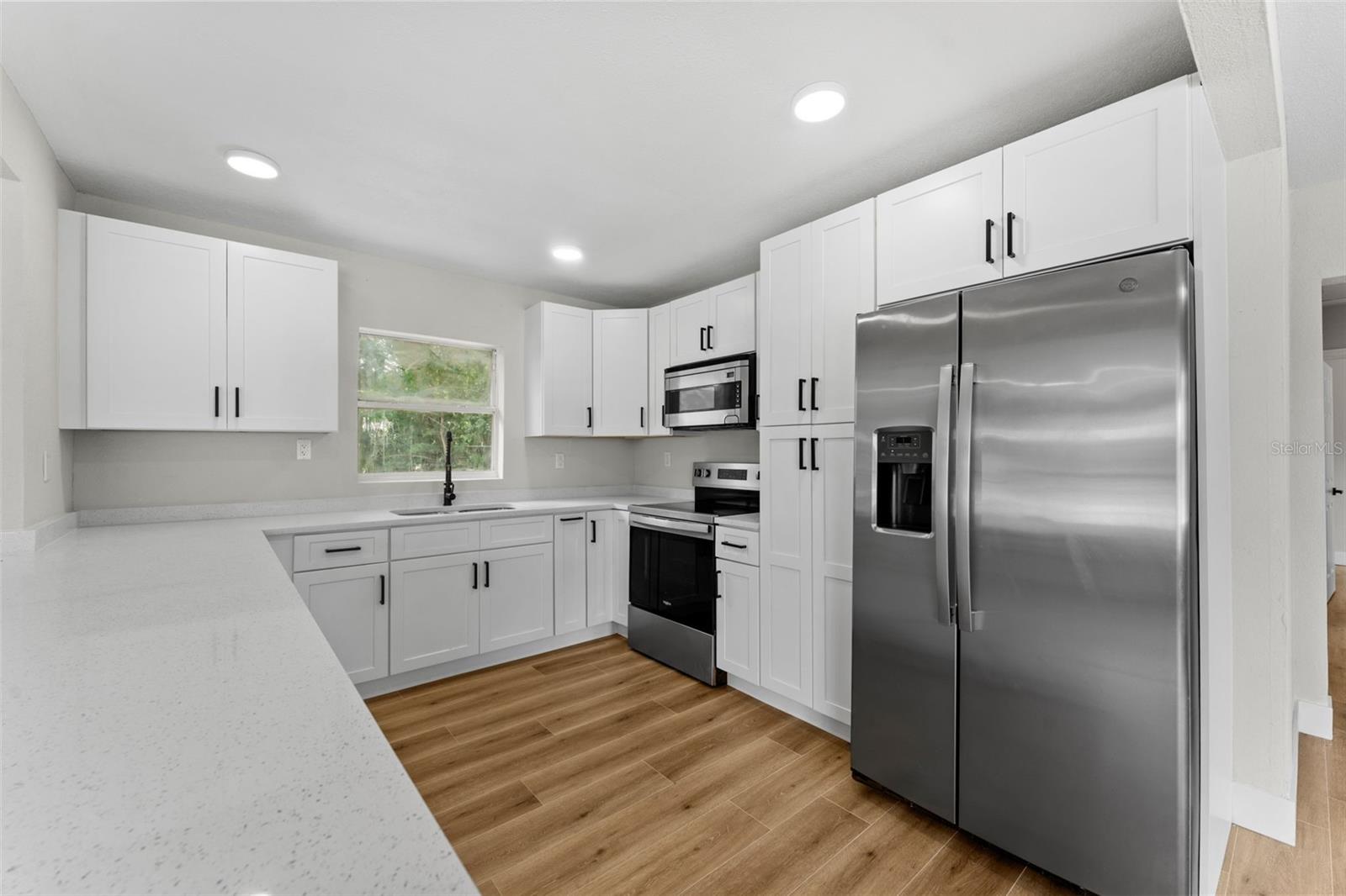 1218 CRESCENT ST — photo 8