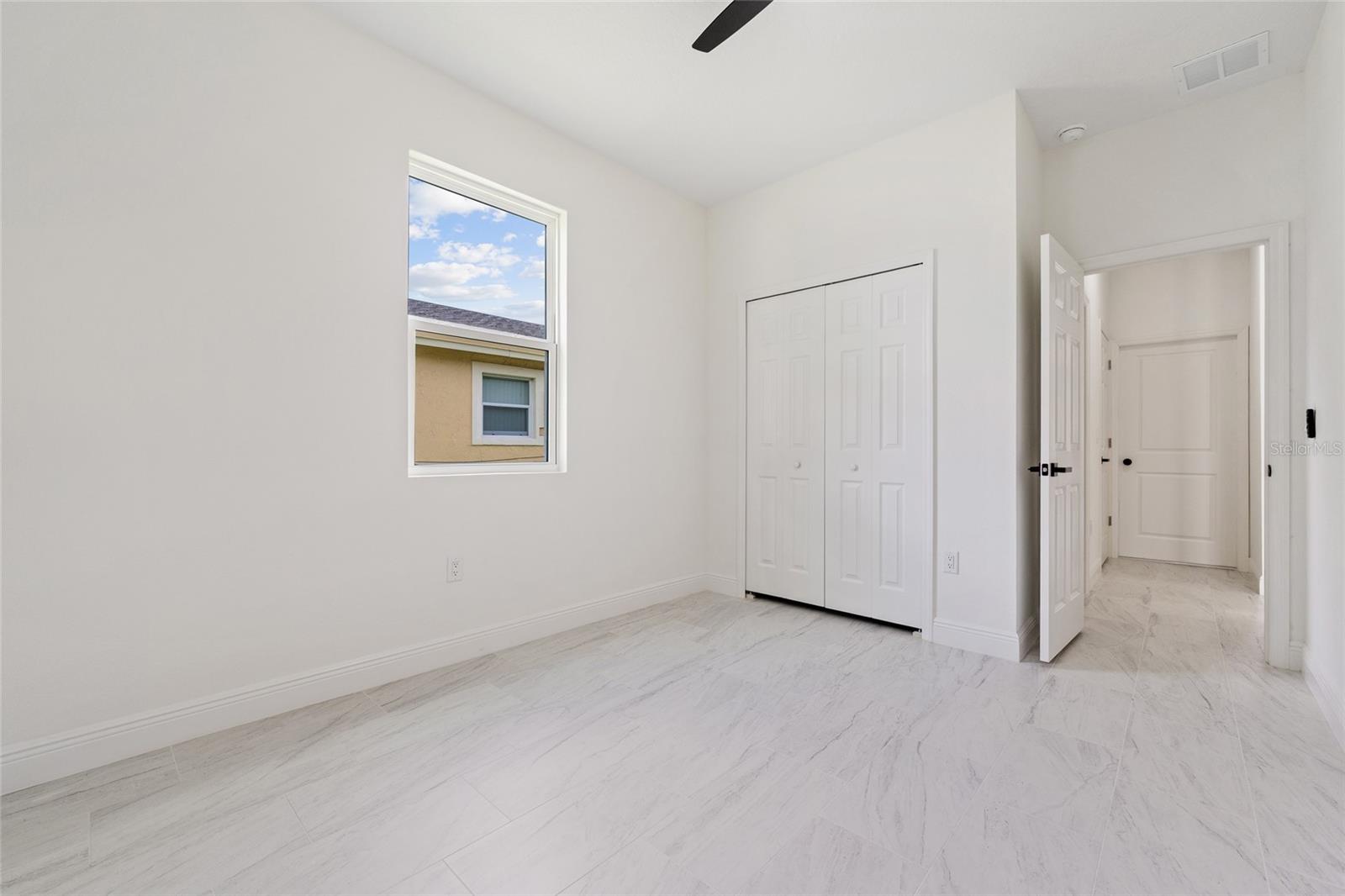 2048 DIXIE AVE — photo 12