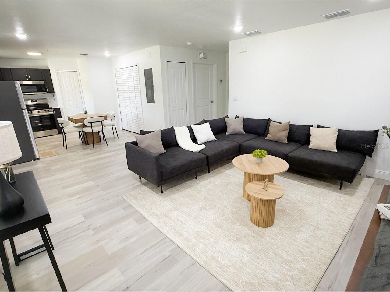 2201 CONWAY DR #102 — photo 3