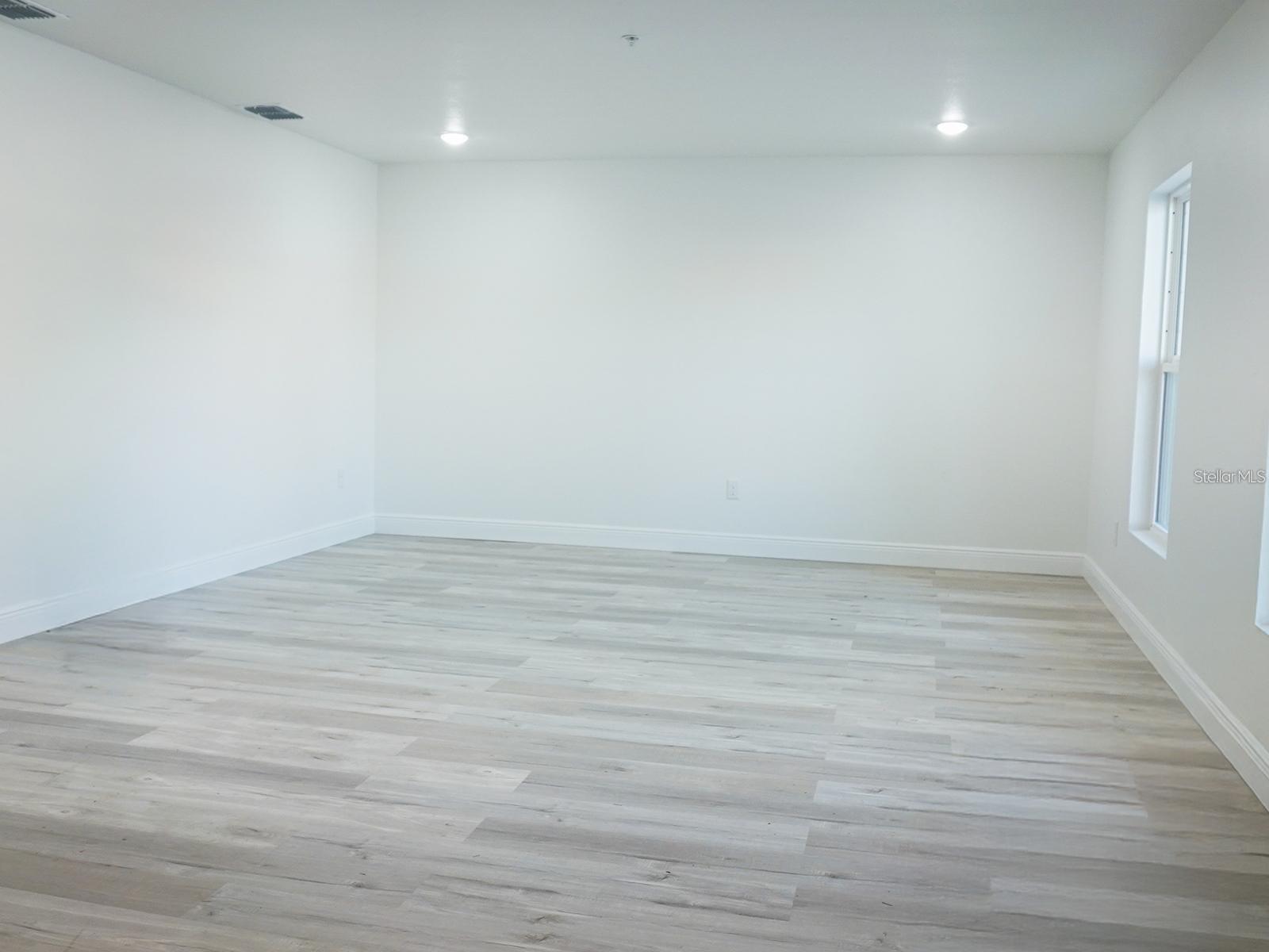 2201 CONWAY DR #203 — photo 3