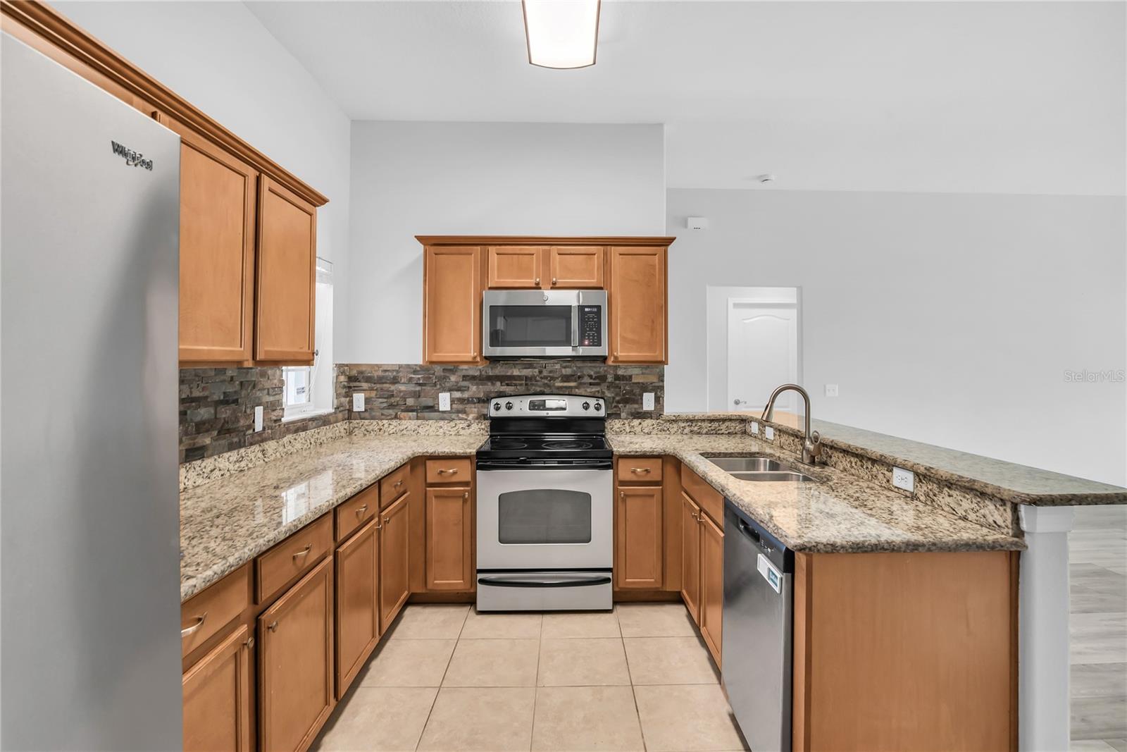 308 BELLA ROSA CIR — photo 9