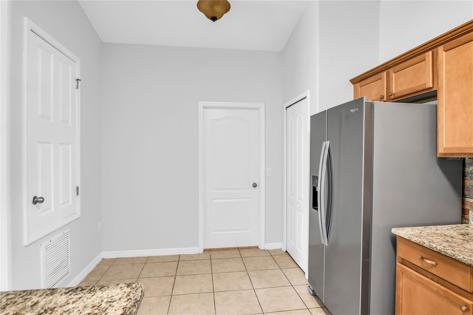 308 BELLA ROSA CIR — photo 10