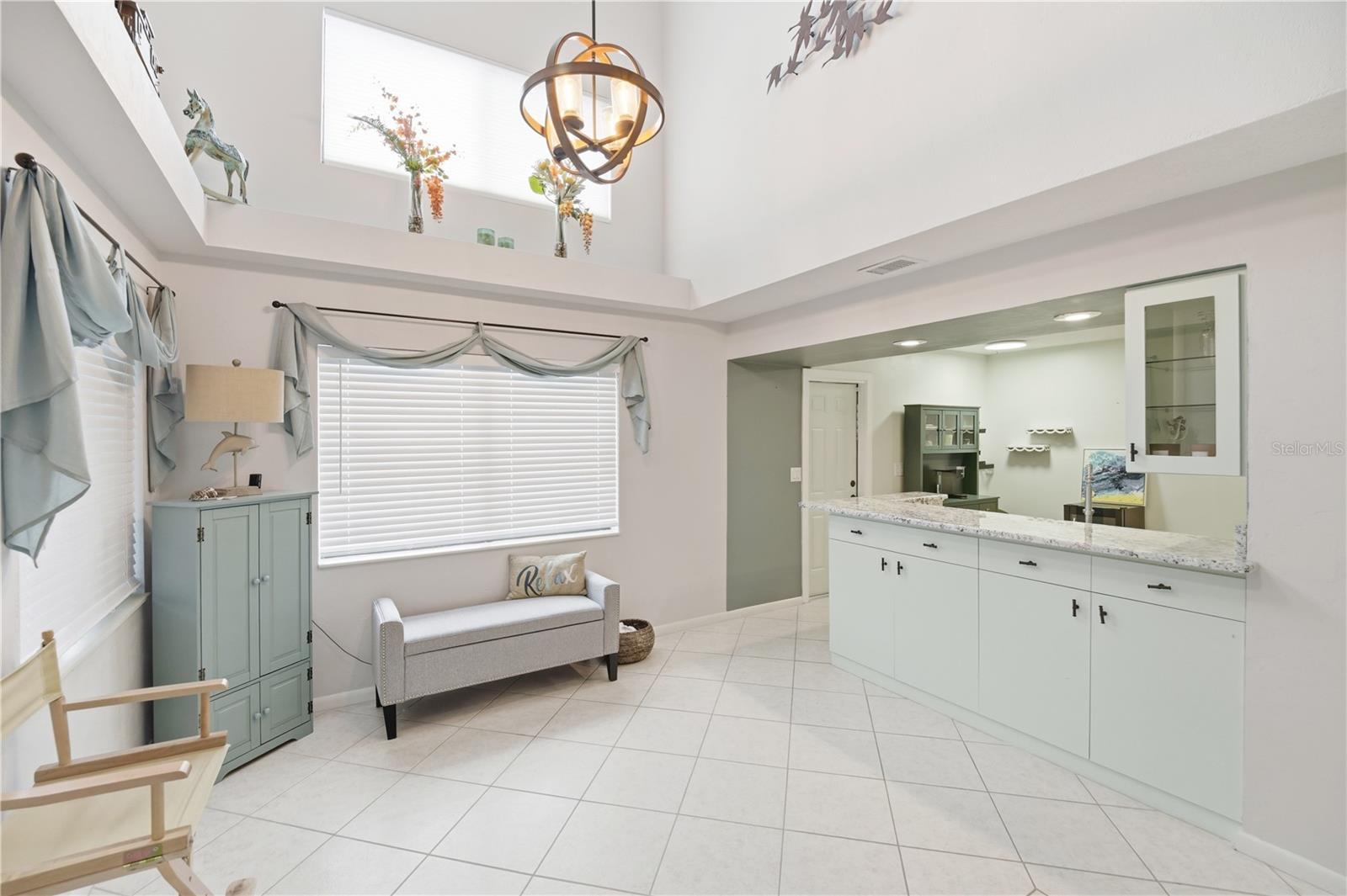56 LAKE FOREST PL — photo 4