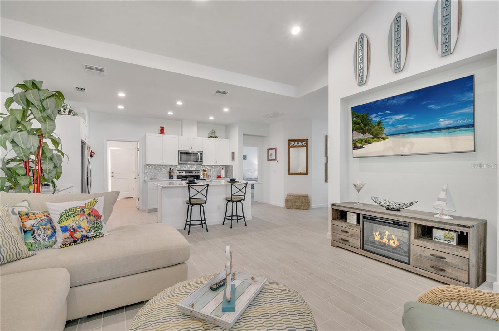 518 DAIQUIRI PL — photo 8