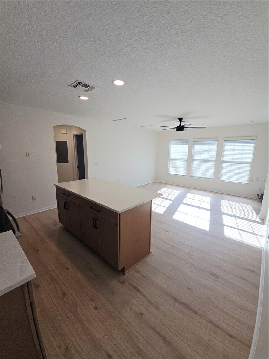 1106 RUSH CT #B — photo 11