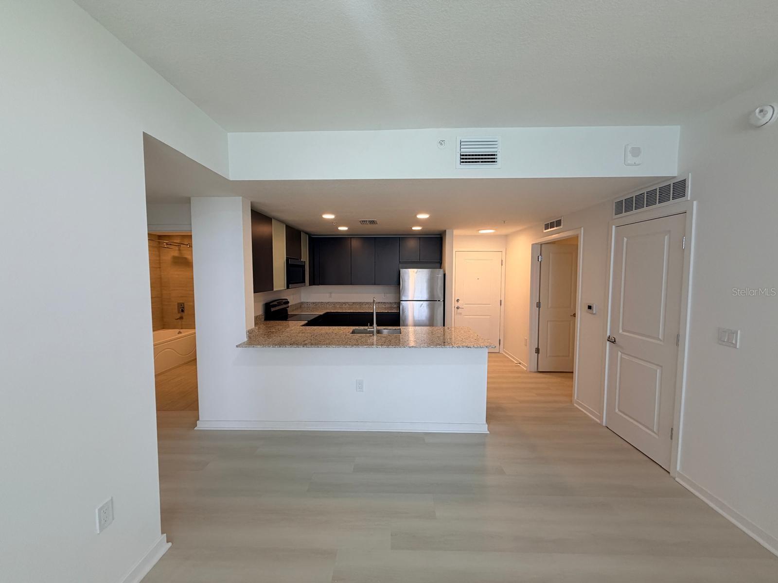 5563 MILLENIA PARK BLVD #506 — photo 2