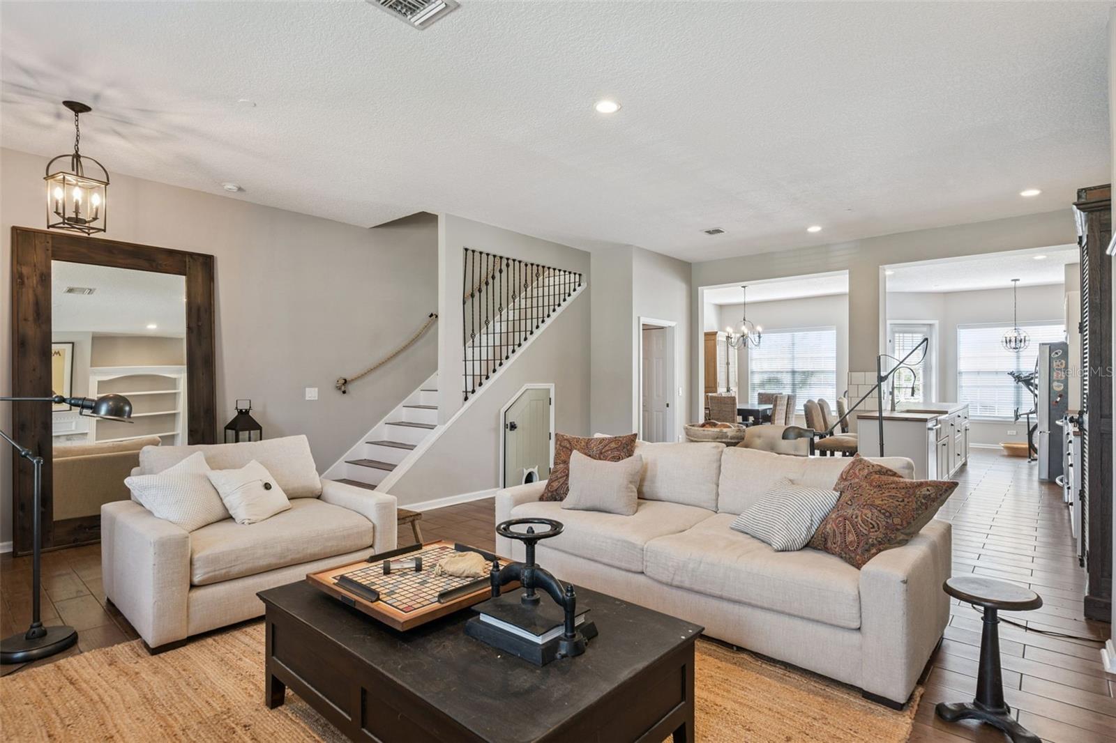 323 CELEBRATION BLVD — photo 8