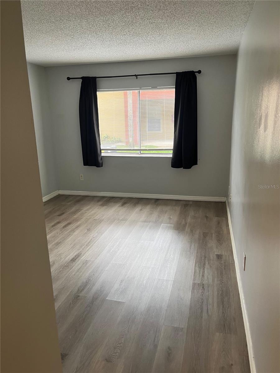 616 KENWICK CIR #105 — photo 9