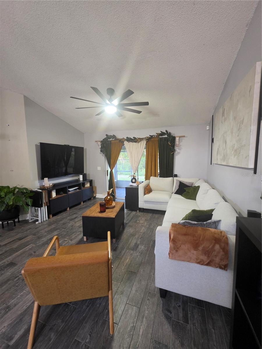 13325 LAVER LN — photo 6