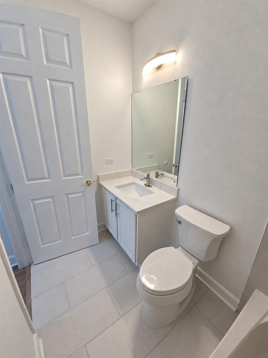 1440 STICKLEY AVE #B — photo 4