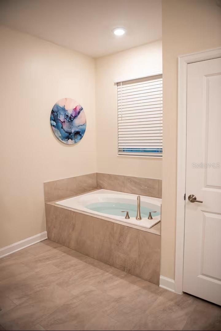 2860 BOOKMARK DR — photo 10