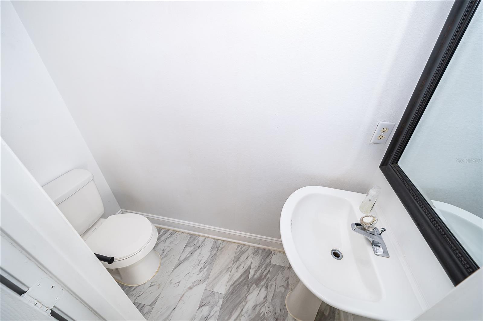 3102 HOLLAND DR — photo 12