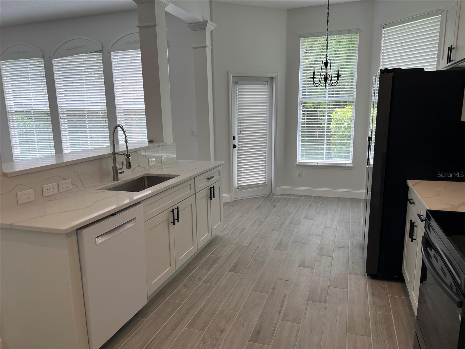 1009 JEATER BEND DR — photo 7