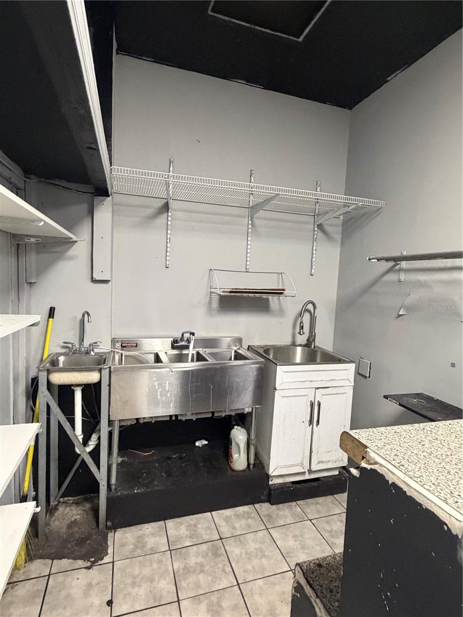 1509 FORTUNE RETAIL CT — photo 6