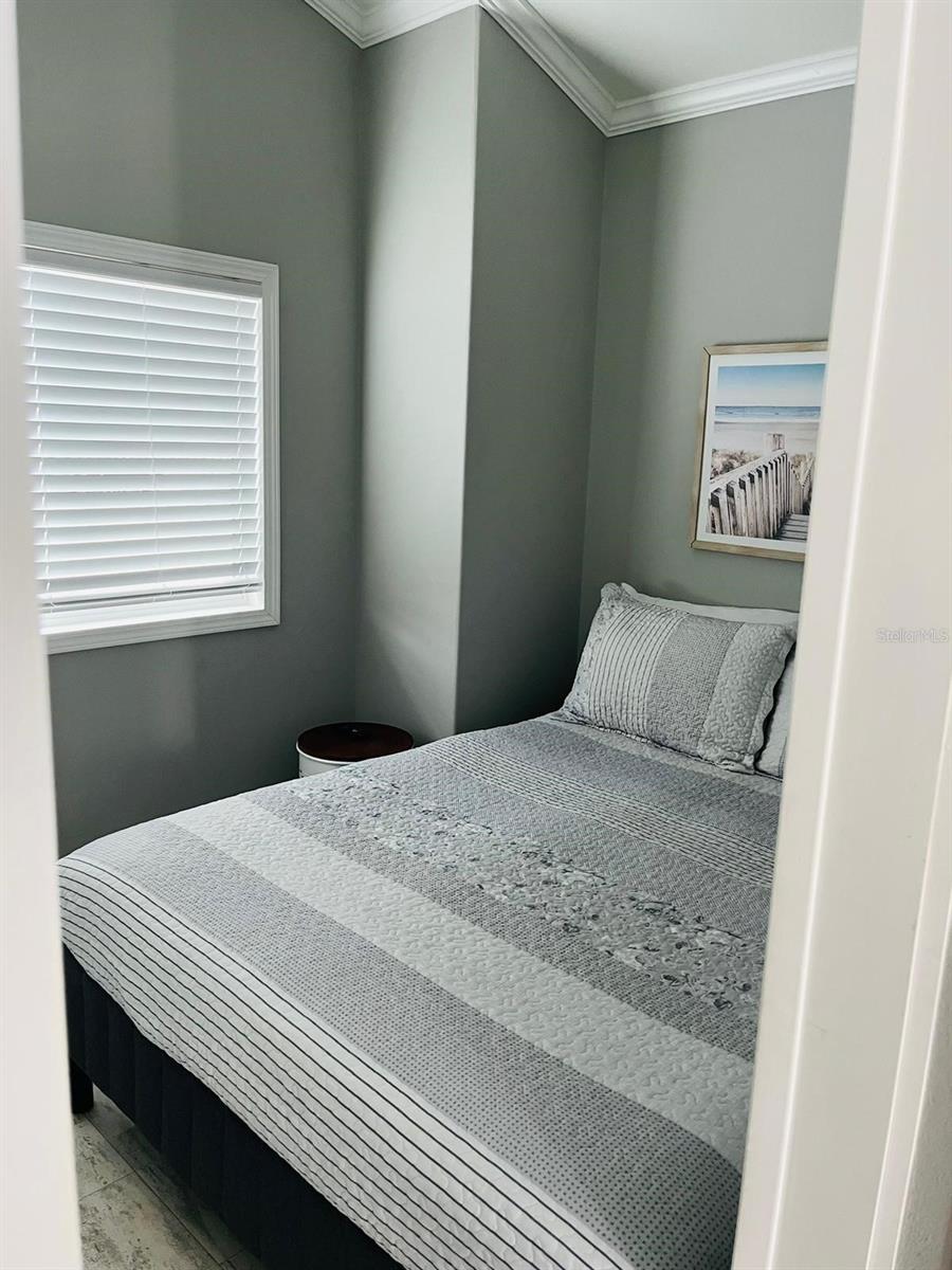 2729 CAMPER AVE — photo 10