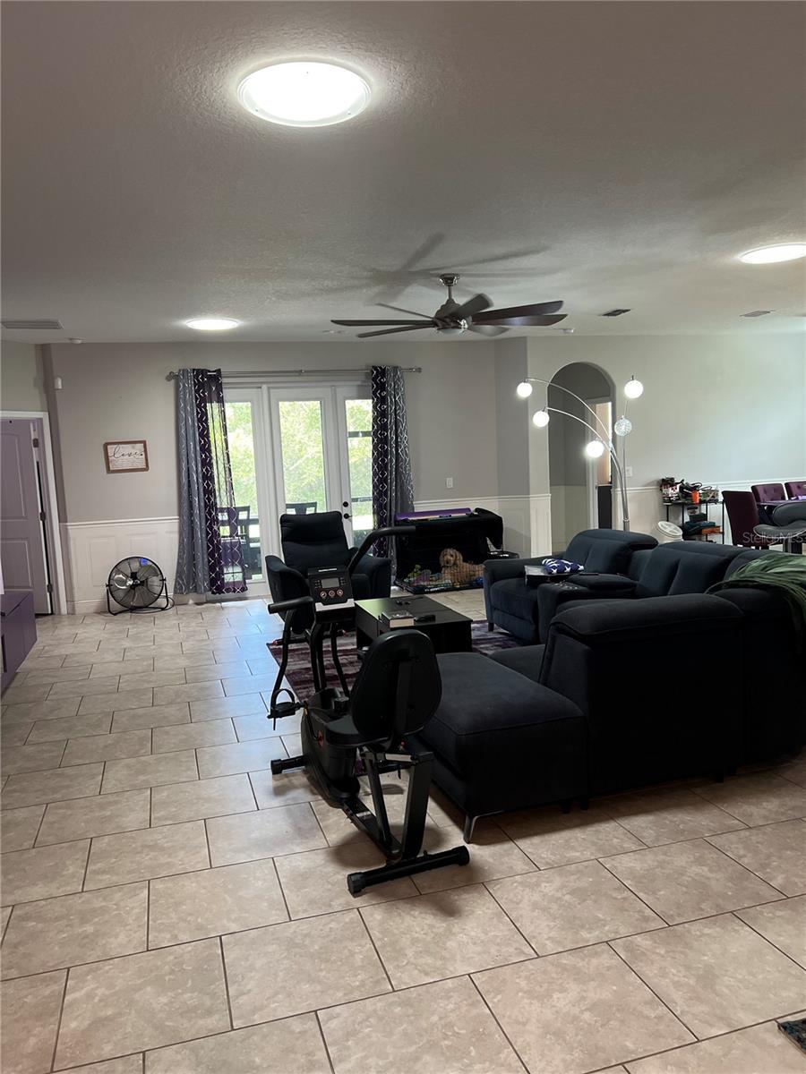 1435 DAYSTAR LN — photo 8