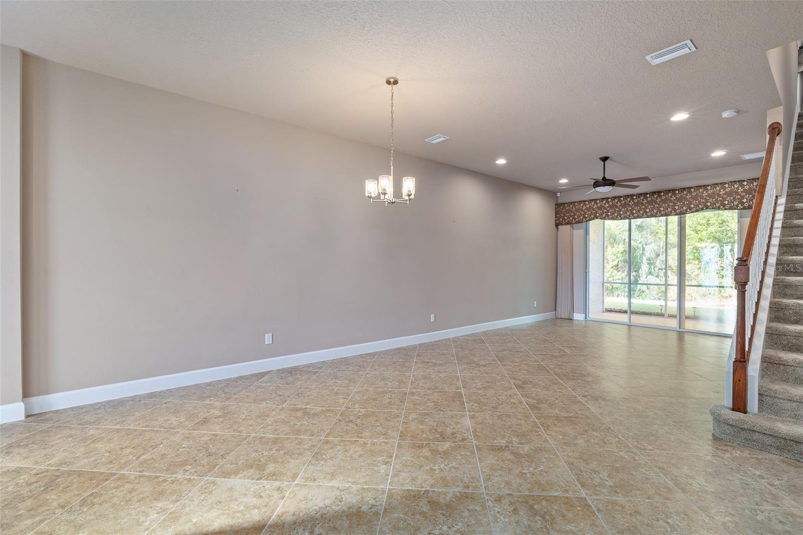829 PINEWOOD DR — photo 6