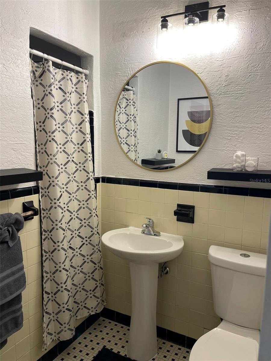 128 RIDGEWOOD AVE — photo 10