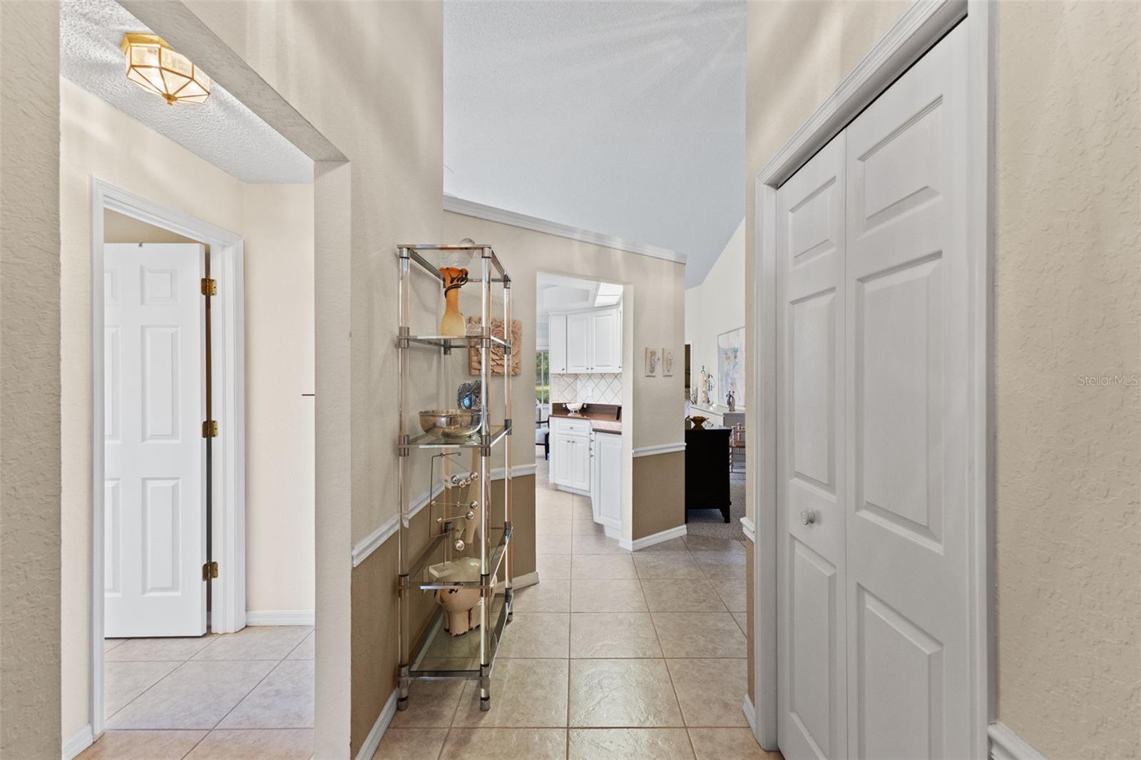 9419 NEW ORLEANS DR — photo 8