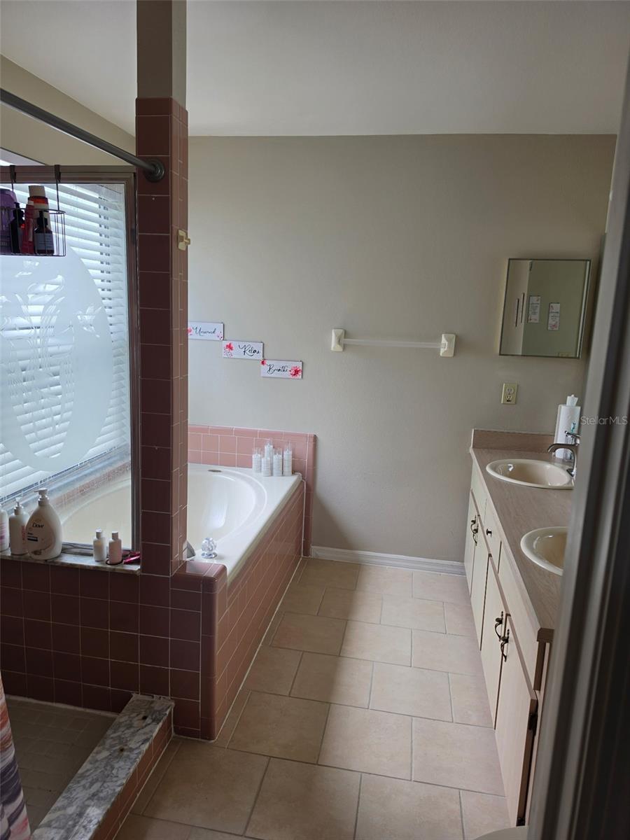 2824 SUNSET RIDGE ST — photo 8