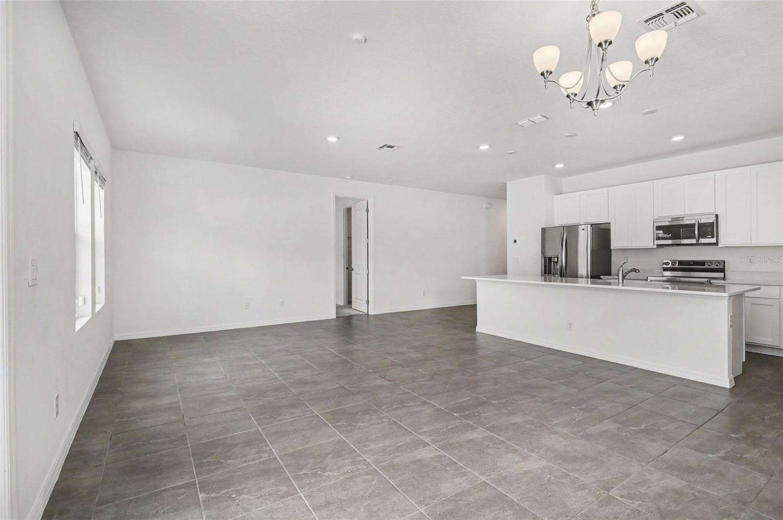 1034 ALABASTER WAY — photo 5