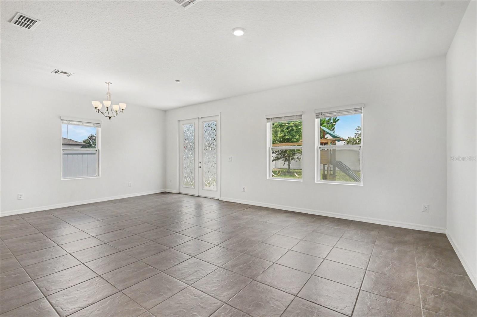 1034 ALABASTER WAY — photo 6
