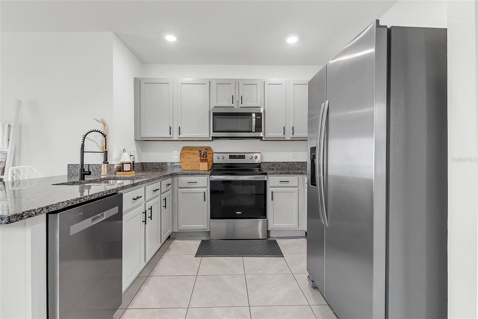 3664 SUNGROVE CIR — photo 7
