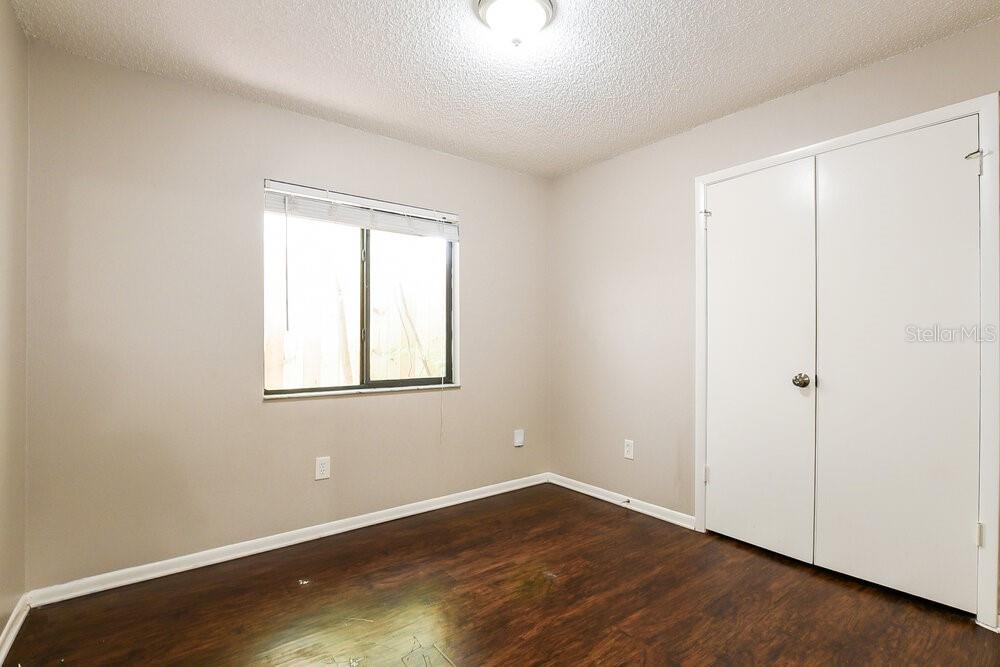 534 S SUNDANCE DR — photo 12