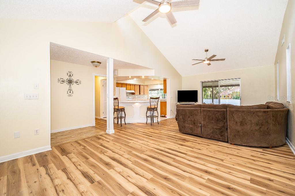 1715 W LAKE MARY BLVD — photo 4