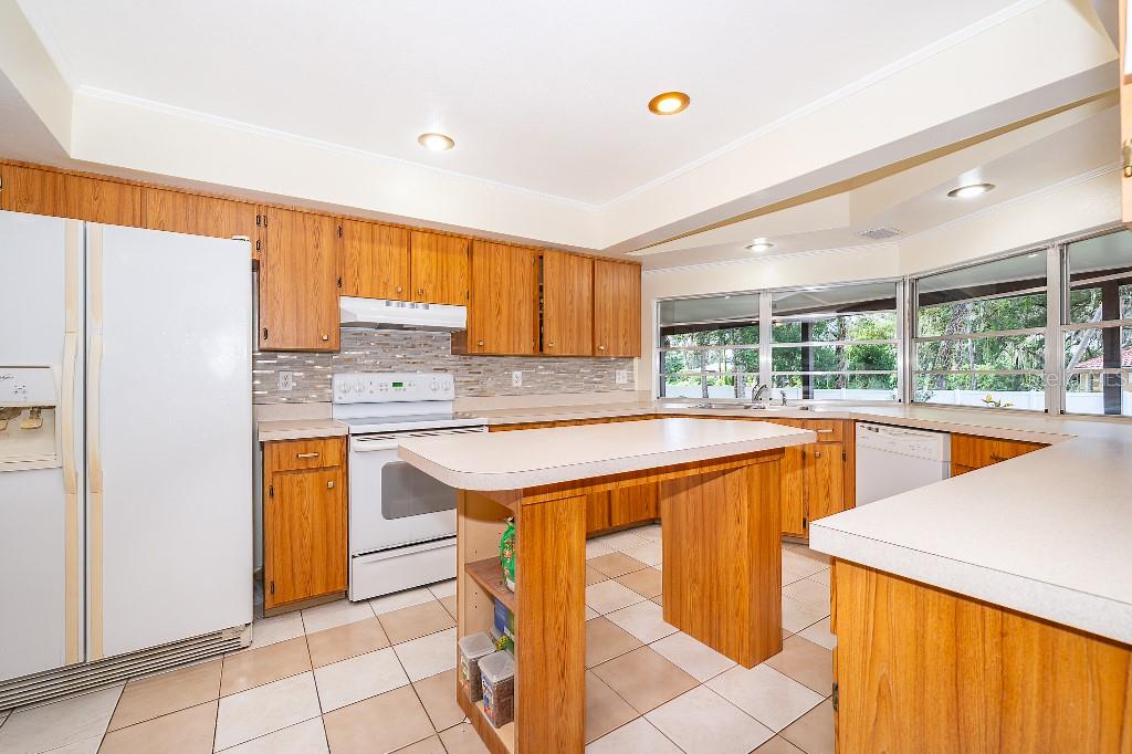 1715 W LAKE MARY BLVD — photo 7