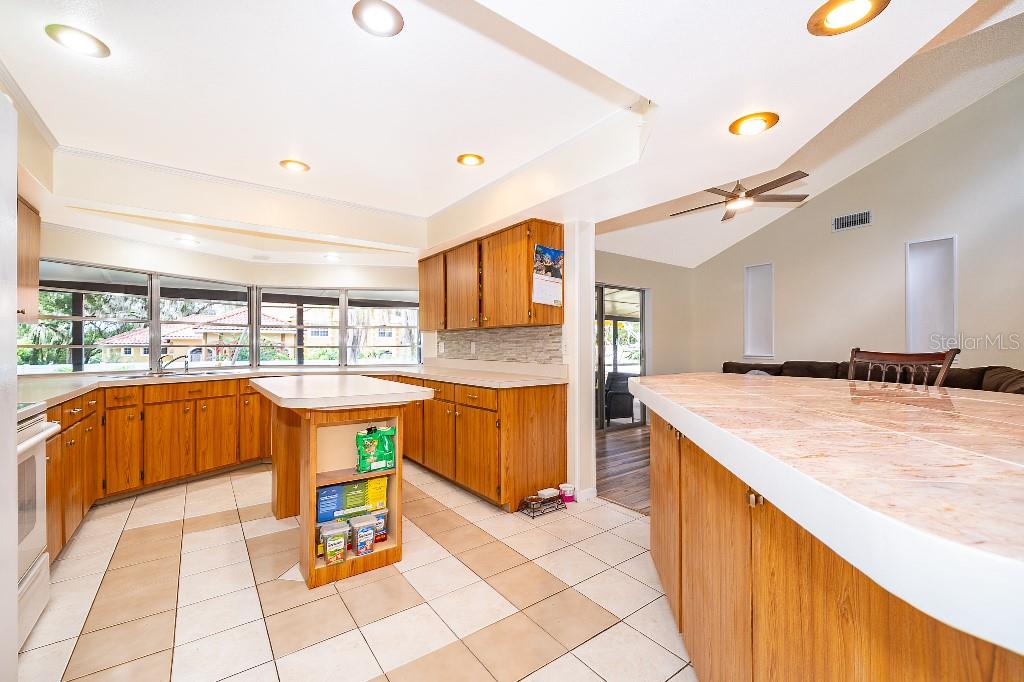 1715 W LAKE MARY BLVD — photo 9
