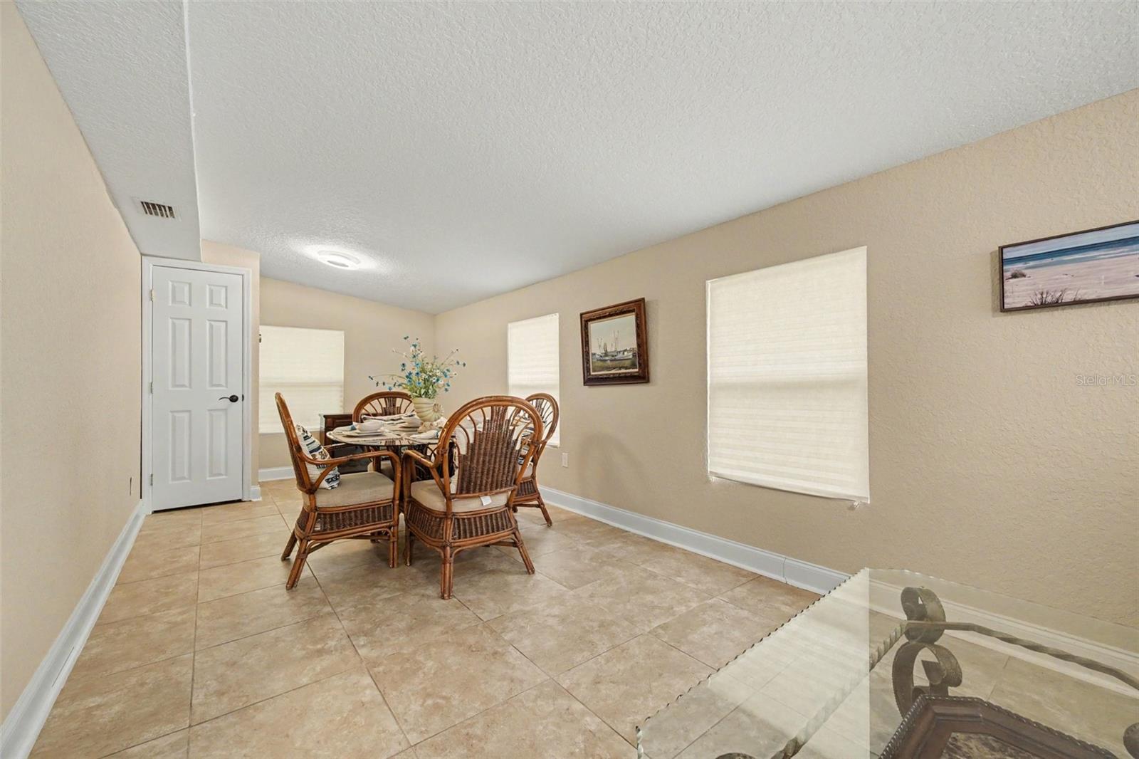 3 CLARK LN — photo 11