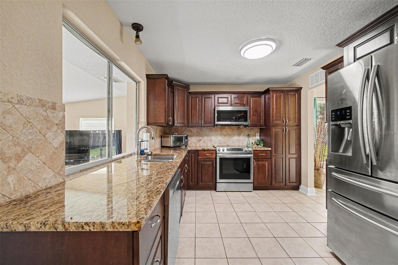 3 CLARK LN — photo 12
