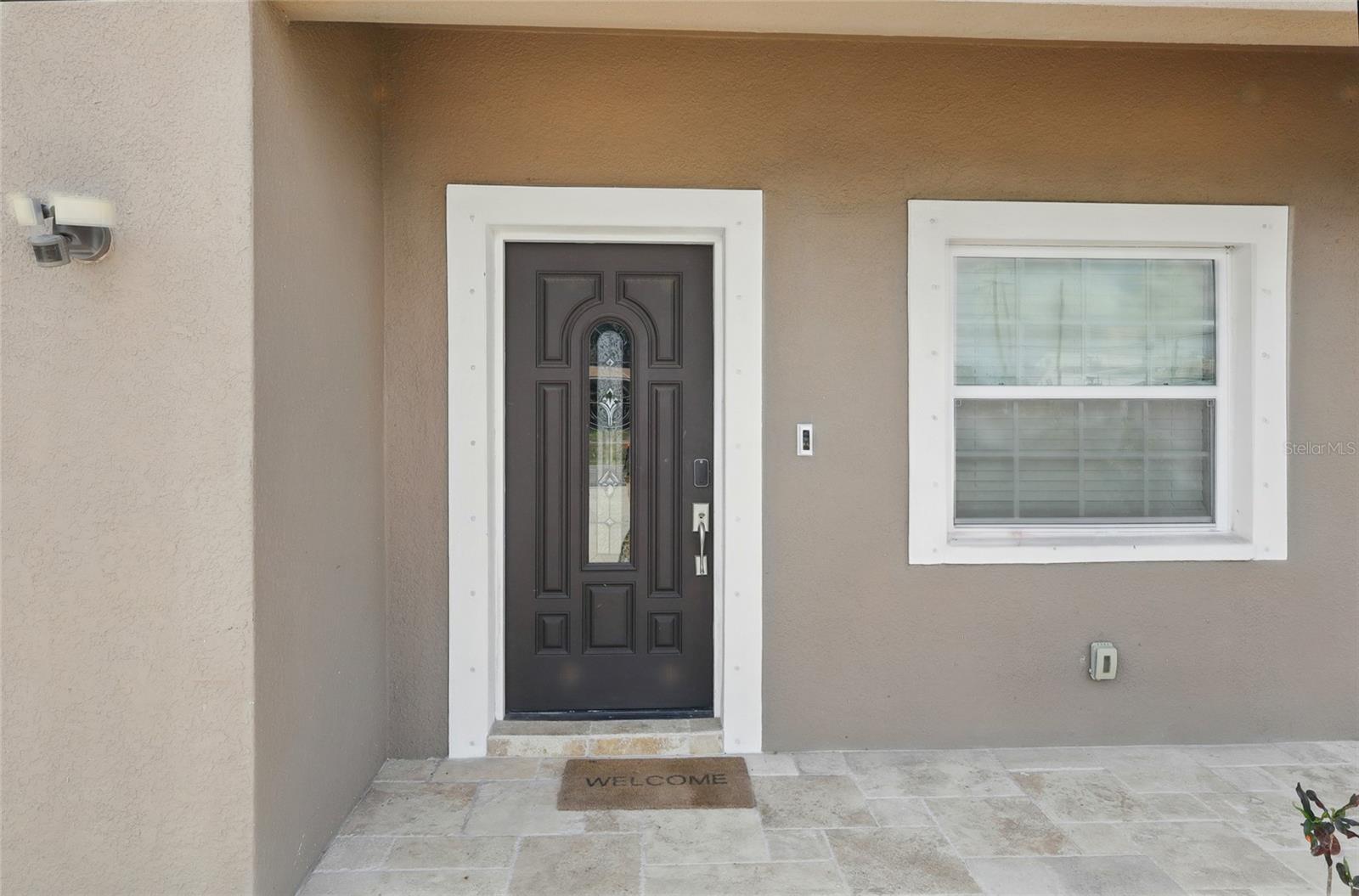 3024 W DOUGLAS ST — photo 2