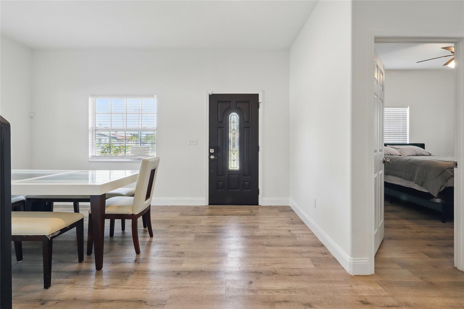 3024 W DOUGLAS ST — photo 4