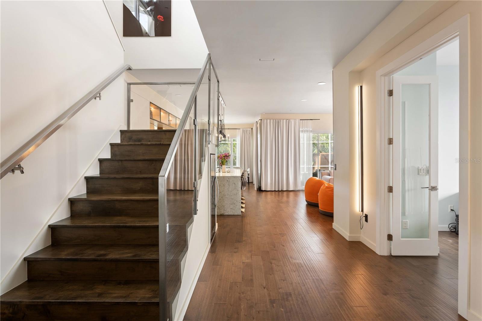 3207 W PAUL AVE — photo 10